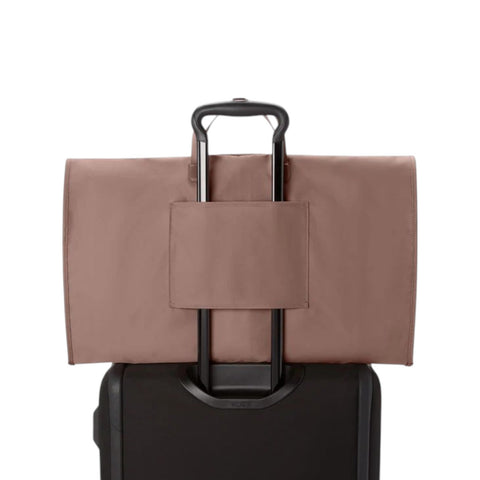 TRAVEL ACCESSORY GARMENT BAG ART. 154217-A312 LIGHT MAUVE TUMI