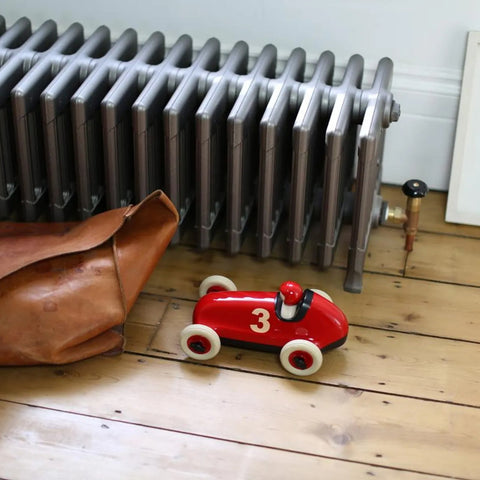 MODEL PLAYFOREVER BRUNO CAR RED PL102