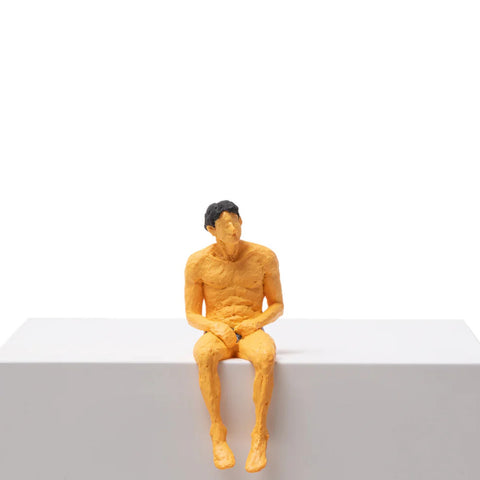 STATUETTA IN RESINA LOVE IS A VERB-ALBERTO 09009 SELETTI